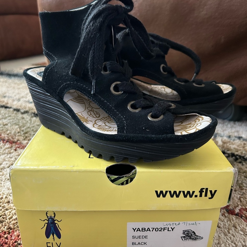 Fly London Women's Black Suede Wedge Sandals YABA size 38 GORGEOUS